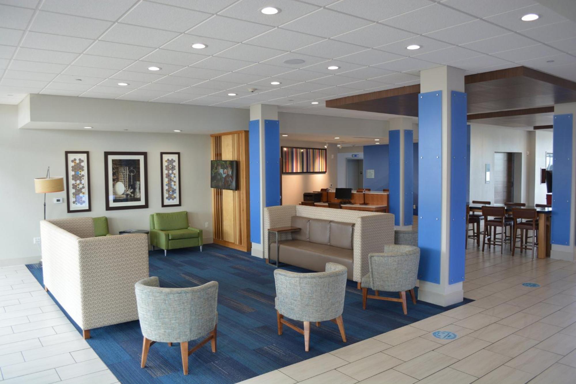 Holiday Inn Express & Suites Liberal Exterior foto
